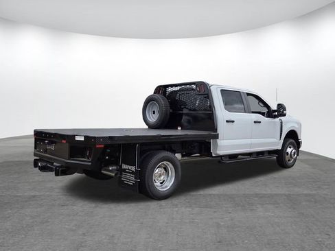 New 2026 Ford F350 XL w/ XL Chrome Package AWD/4WD image 2