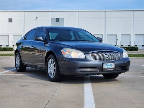 Used 2009 Buick Lucerne CXL image 3