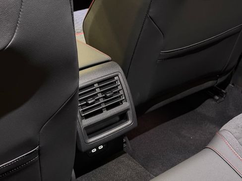 New 2026 Volkswagen GTI SE FWD image 24