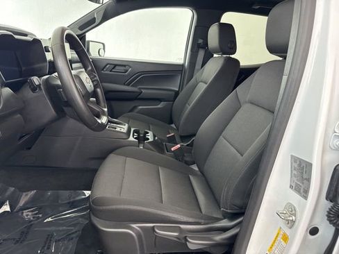 Used 2024 Chevrolet Colorado W/T image 23