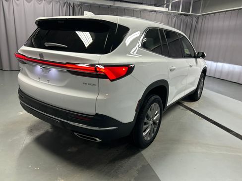 New 2026 Buick Enclave Preferred image 7