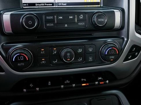 Used 2018 GMC Sierra 1500 SLT AWD/4WD image 46