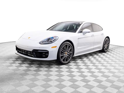 Used 2023 Porsche Panamera 4 Platinum Edition image 1