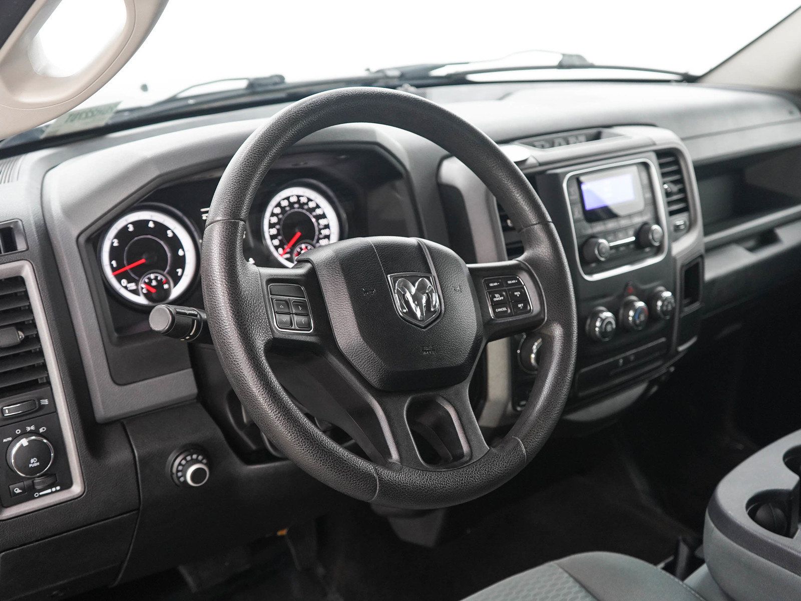 Used 2015 RAM 1500 Express AWD/4WD image 19