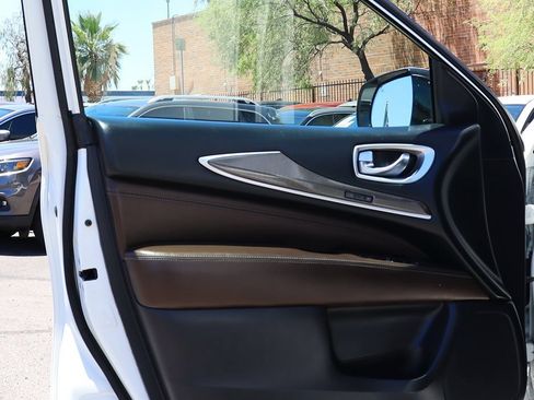 Used 2017 INFINITI QX60 FWD w/ Premium Plus Package image 40