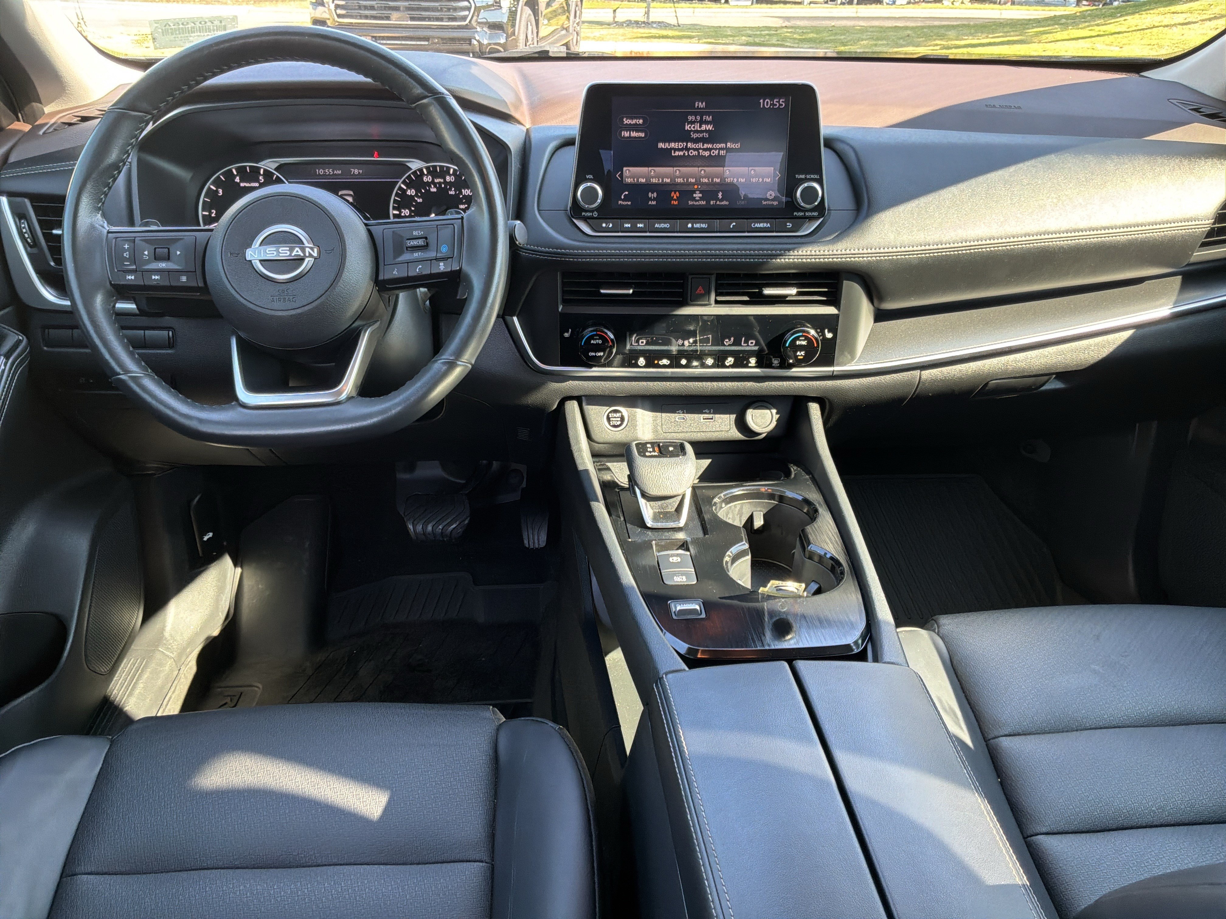 Used 2023 Nissan Rogue SV w/ SV Premium B Package FWD image 28
