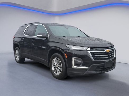 Used 2023 Chevrolet Traverse LT image 7