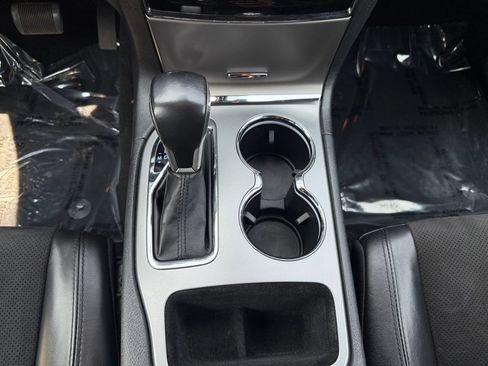 Used 2020 Jeep Grand Cherokee Altitude AWD/4WD image 11