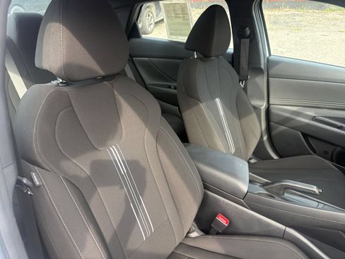 Used 2026 Hyundai Elantra Sport FWD image 26