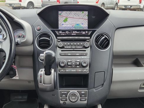 Used 2012 Honda Pilot Touring image 18