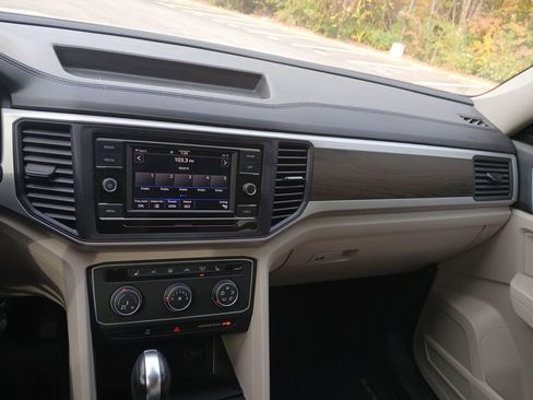 Used 2022 Volkswagen Atlas SE image 17