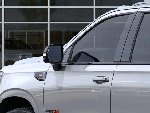 New 2026 GMC Yukon XL AT4 Ultimate AWD/4WD image 12