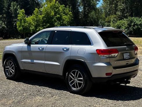 Used 2018 Jeep Grand Cherokee Limited AWD/4WD image 7
