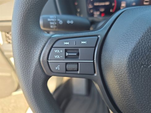 Certified 2025 Honda Accord SE image 22