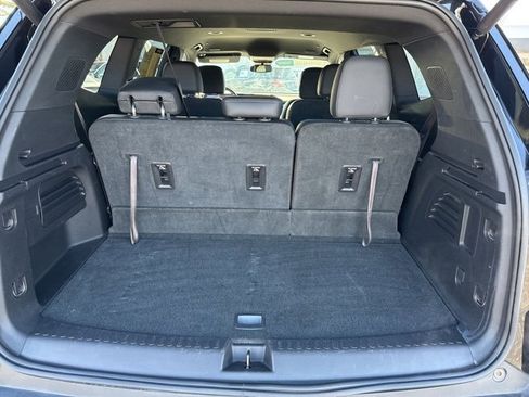 Certified 2025 Buick Enclave Preferred image 31