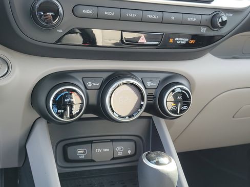 New 2026 Hyundai Venue SEL image 27