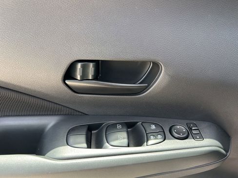 New 2025 Nissan Kicks Play S image 12