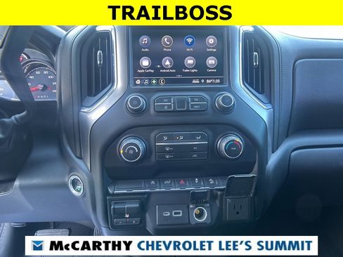 Used 2019 Chevrolet Silverado 1500 LT Trail Boss image 7