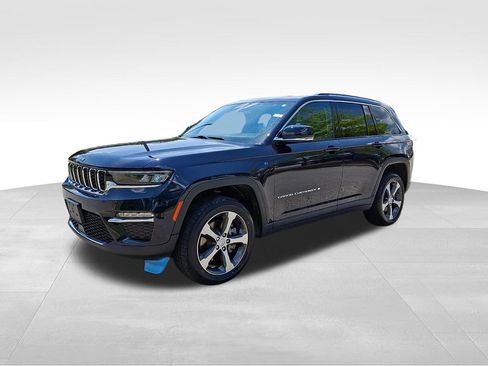 Used 2022 Jeep Grand Cherokee Limited 4xe AWD/4WD image 3