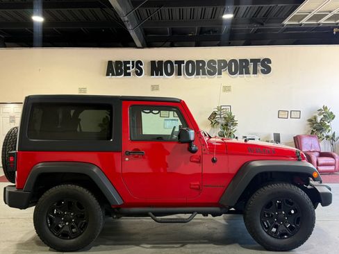 Used 2016 Jeep Wrangler Sport AWD/4WD image 4