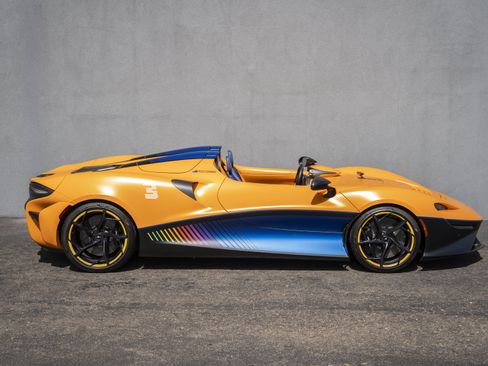 Used 2021 McLaren Elva RWD image 4