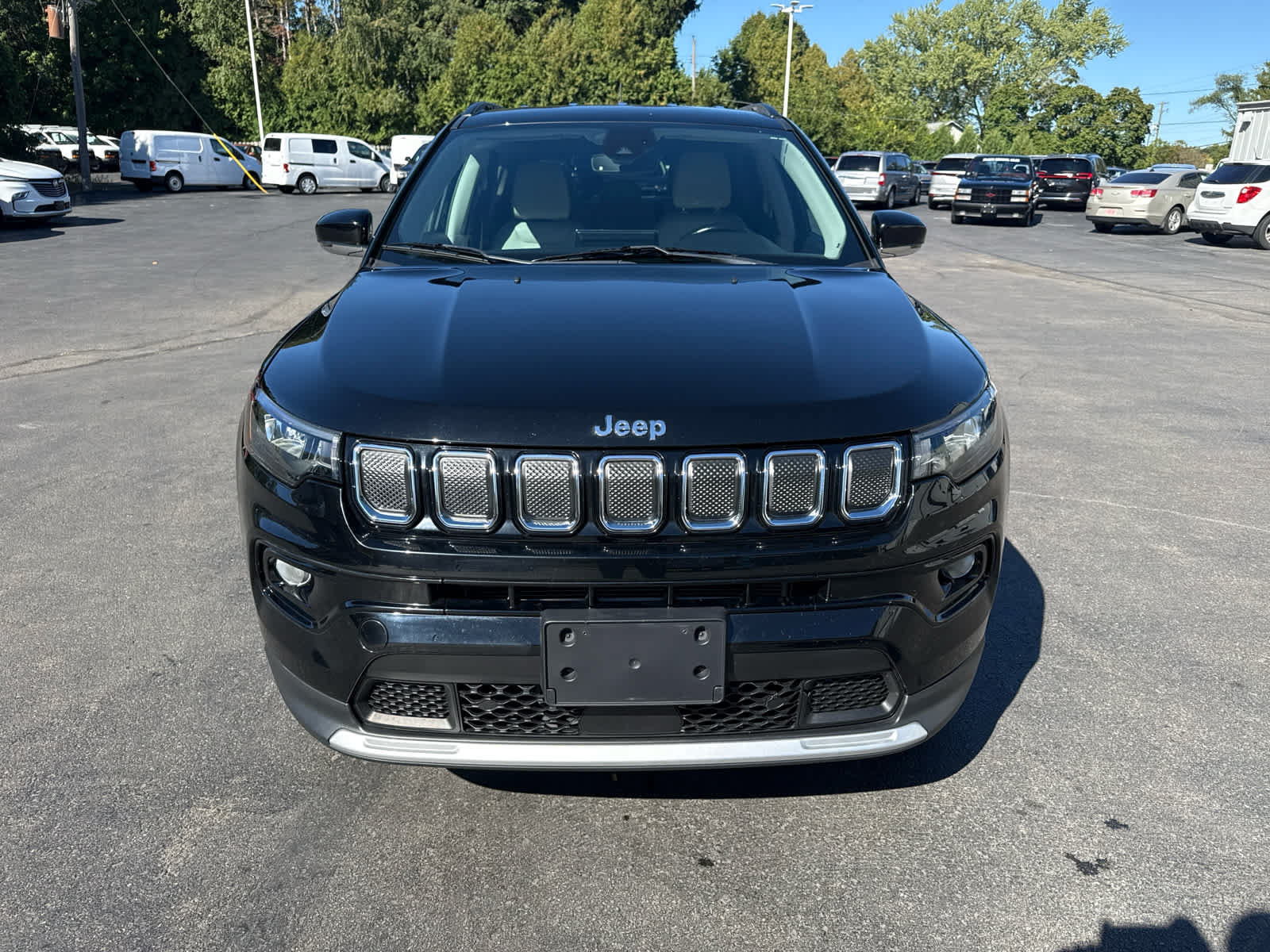 Used 2022 Jeep Compass Limited AWD/4WD image 8