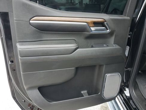 Used 2024 Chevrolet Silverado 1500 High Country RWD image 19