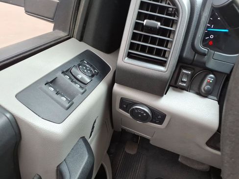 Used 2020 Ford F250 XL w/ STX Appearance Package AWD/4WD image 22