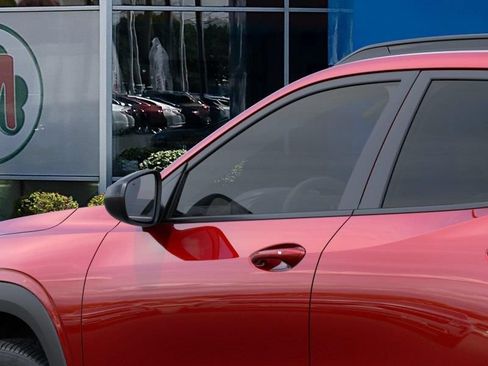 New 2026 Chevrolet Trax LT w/ Driver Confidence Package FWD image 12