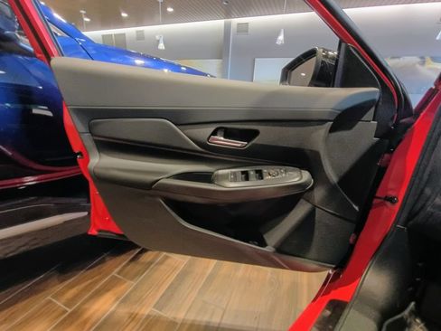 New 2026 Nissan Sentra SR w/ Floor Mat Package FWD image 21