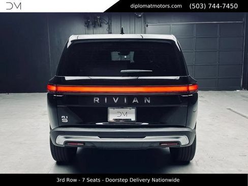 Used 2024 Rivian R1S Adventure AWD/4WD image 5