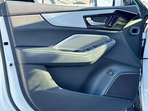 Used 2023 Acura MDX FWD w/ Technology Package image 16