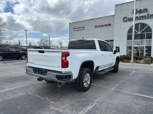 Used 2023 Chevrolet Silverado 2500 LT w/ Convenience Package AWD/4WD image 3