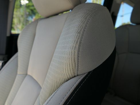 Certified 2022 Subaru Ascent Premium w/ Convenience Package image 12