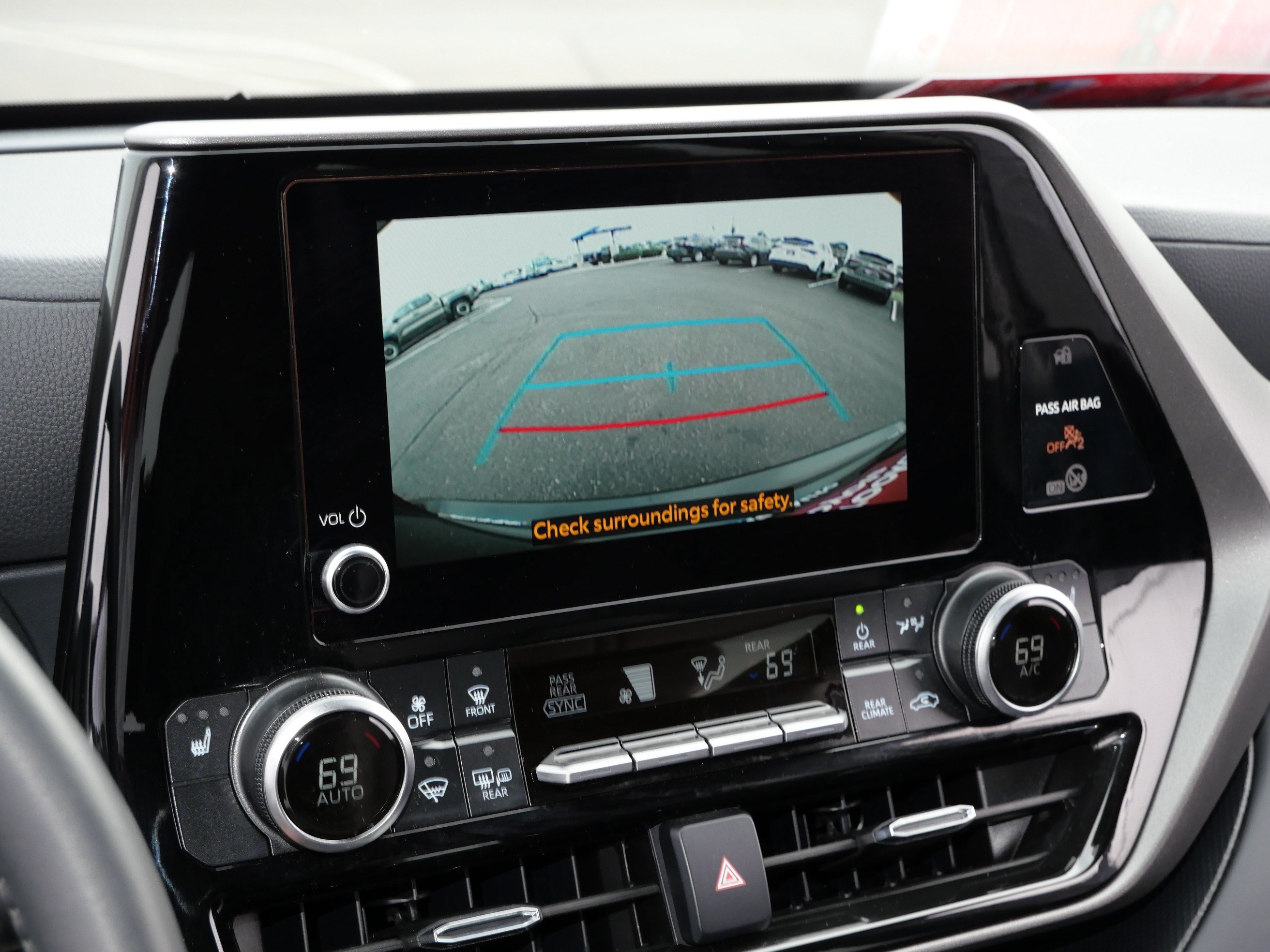 Certified 2026 Toyota Highlander XLE AWD/4WD image 32