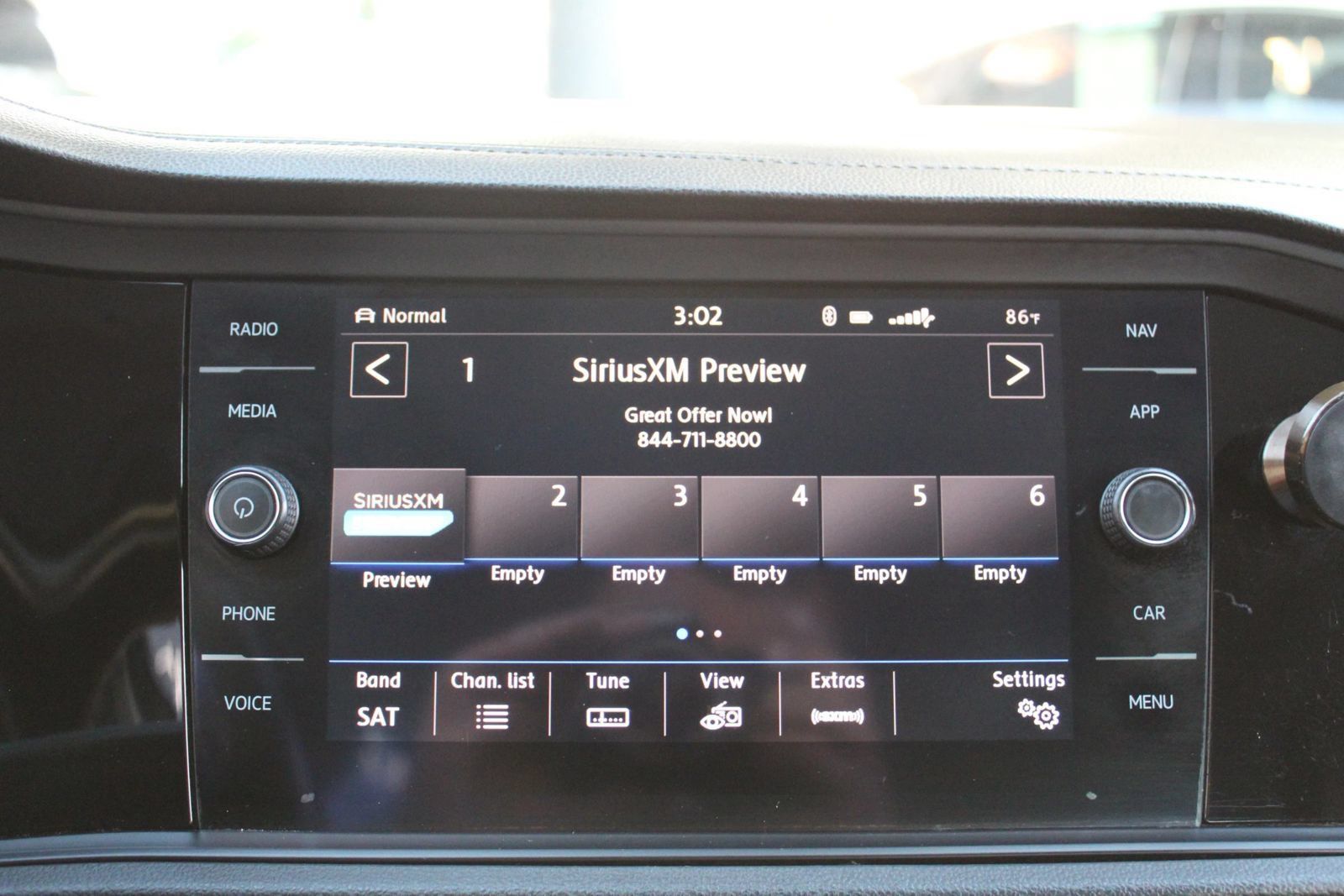 Used 2019 Volkswagen Jetta SEL Premium FWD image 18
