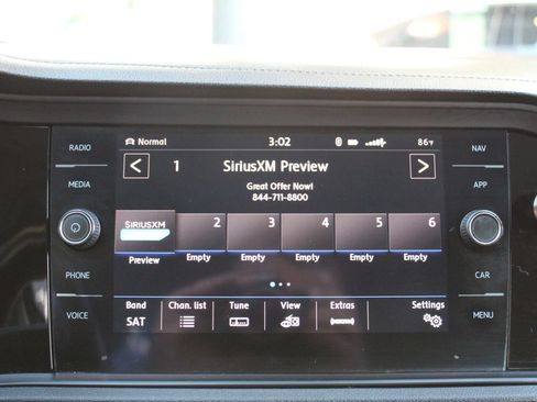 Used 2019 Volkswagen Jetta SEL Premium FWD image 18