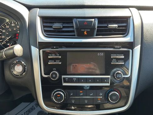 Used 2018 Nissan Altima 2.5 SR FWD image 18