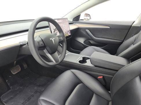 Used 2023 Tesla Model 3 Standard Range RWD image 12