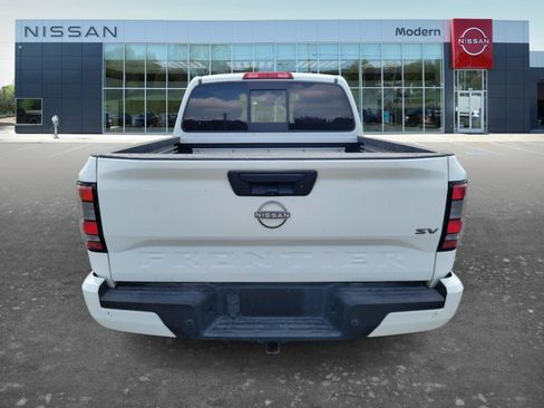 Certified 2022 Nissan Frontier SV RWD image 6