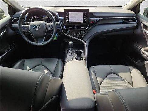 Used 2024 Toyota Camry SE FWD image 16