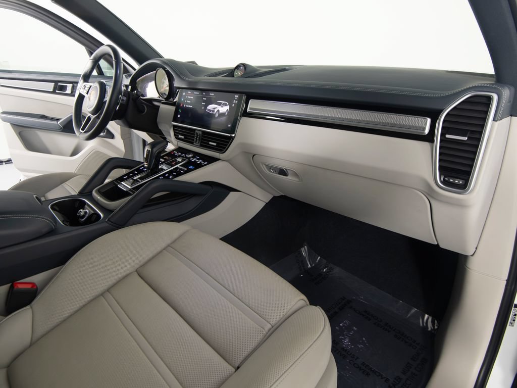 Certified 2023 Porsche Cayenne S Platinum AWD/4WD image 30