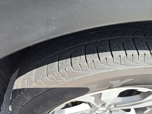 Used 2017 Honda CR-V LX image 9
