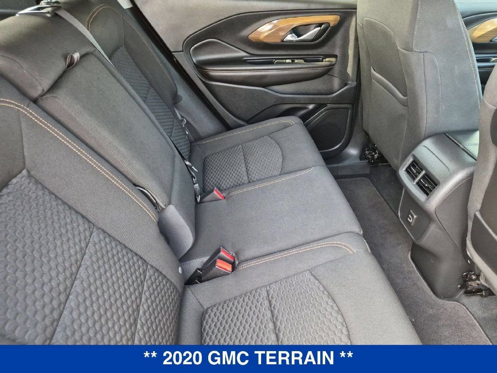 Used 2020 GMC Terrain SLE w/ Driver Convenience Package AWD/4WD image 30