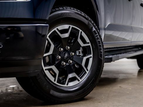 Used 2023 Ford F150 Lightning XLT image 26