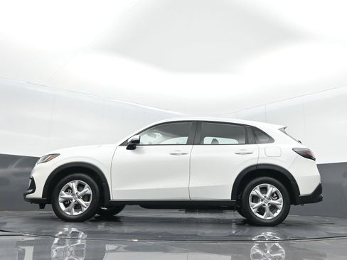 Certified 2025 Honda HR-V LX image 14