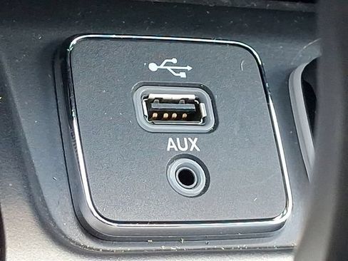 Used 2019 Jeep Cherokee Limited AWD/4WD image 19