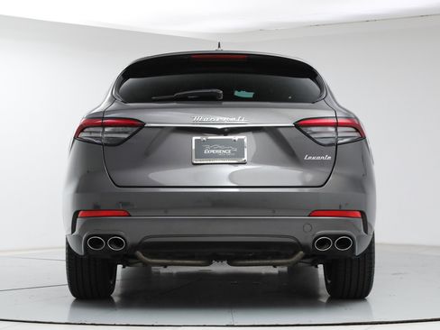 Certified 2023 Maserati Levante GT AWD/4WD image 4