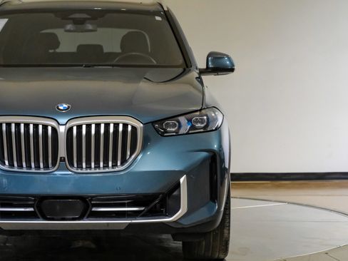Used 2025 BMW X5 sDrive40i w/ Premium Package RWD image 48
