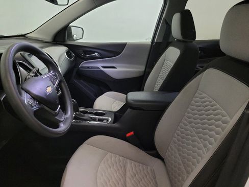 Used 2021 Chevrolet Equinox LS FWD image 17